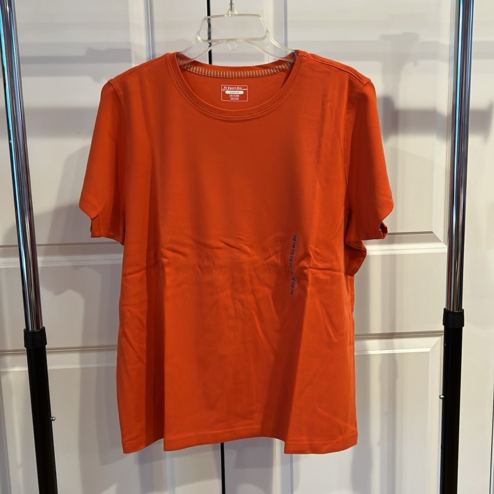 St. John's Bay Women's Burnt/Orange Short Sleeve Crew Neck Shirt